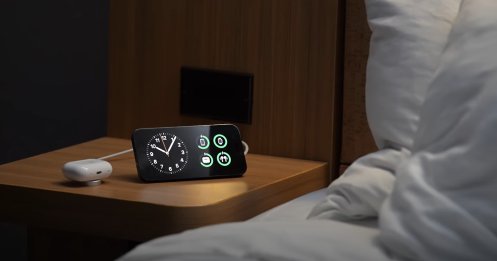 iOS 17 Nightstand Mode bedside experience